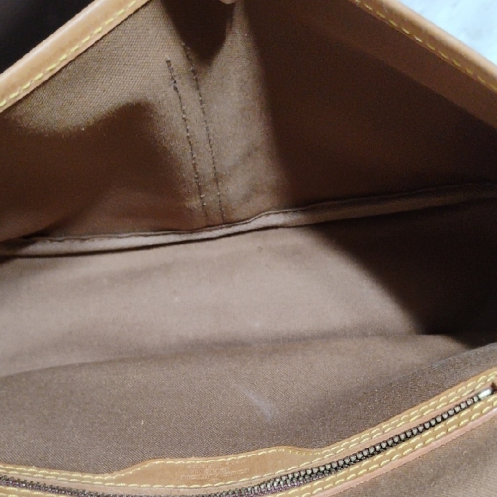SALE! Louis Vuitton Monogram Gibessier MM M42247 Shoulder Bag W Dust Bag & Box - Picture 11 of 16